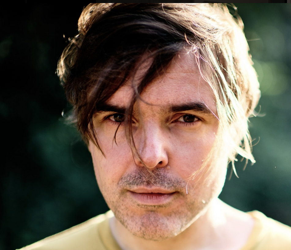 Søren Hansen’s Stripped-Down Version Of “Seventeen” Honors His Mother